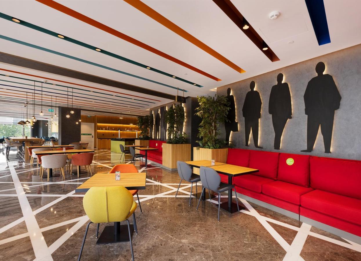 Ibis Styles Istanbul Merter Ngoại thất bức ảnh The interior of the lounge