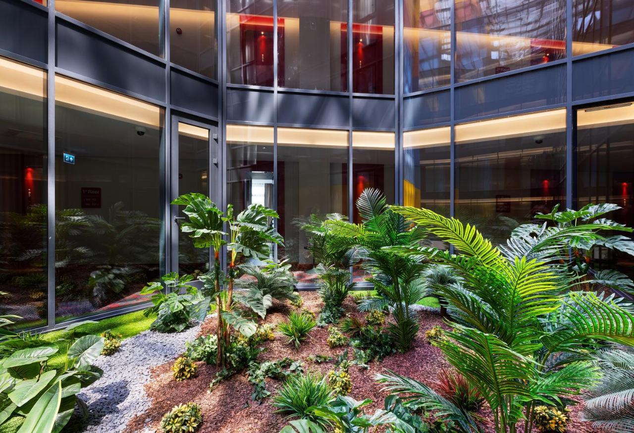 Ibis Styles Istanbul Merter Ngoại thất bức ảnh The interior of the hotel