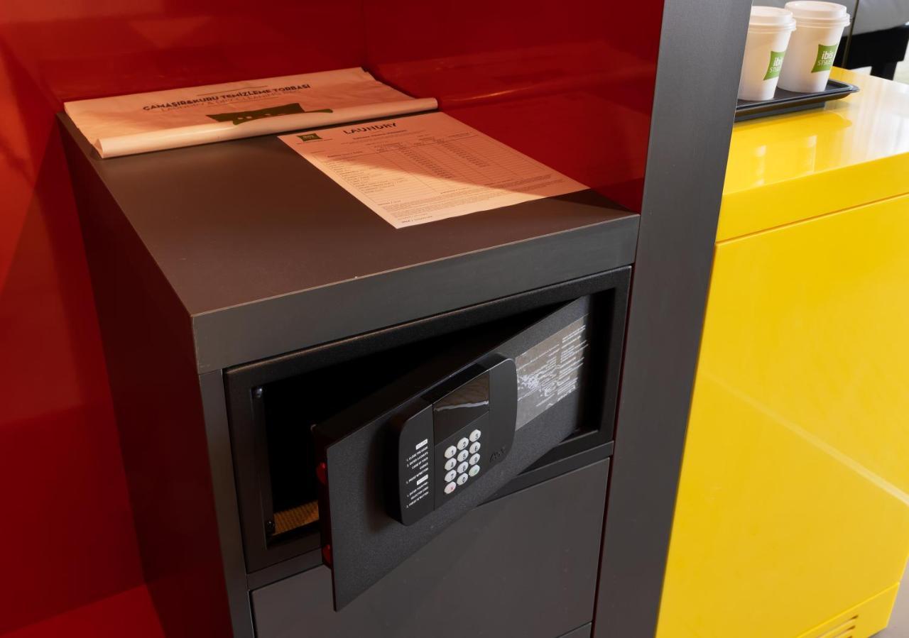 Ibis Styles Istanbul Merter Phòng bức ảnh A safe