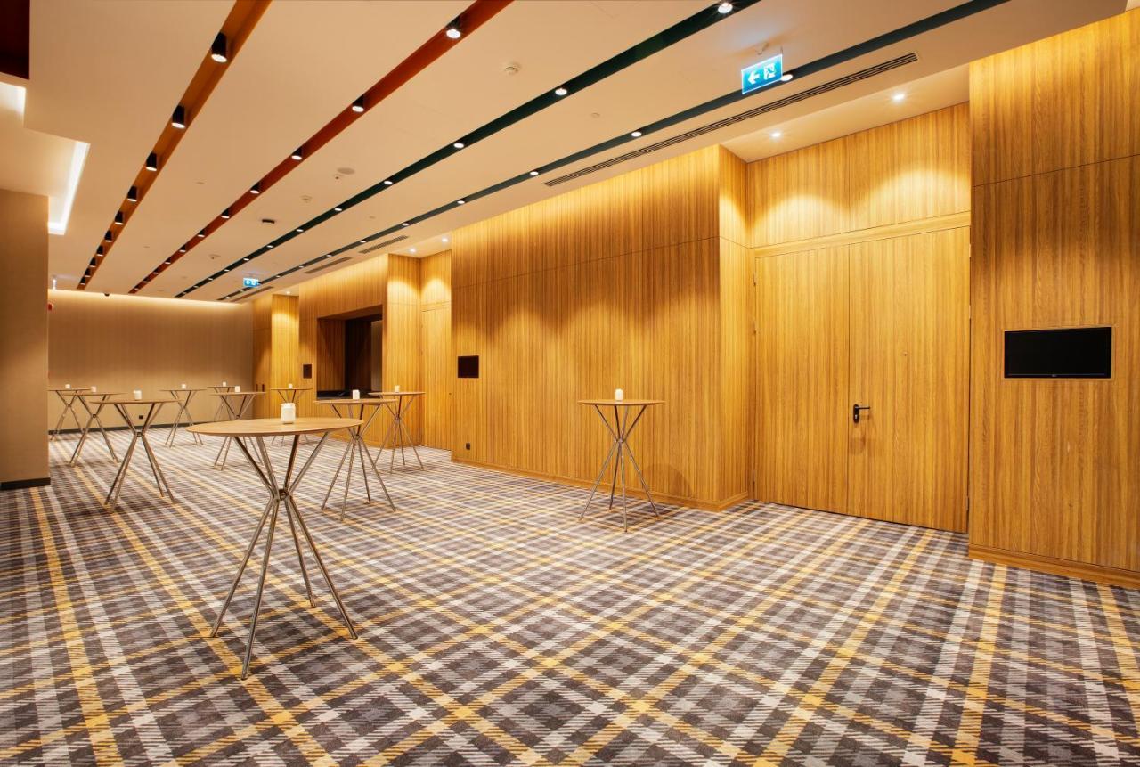 Ibis Styles Istanbul Merter Ngoại thất bức ảnh A carpet floor