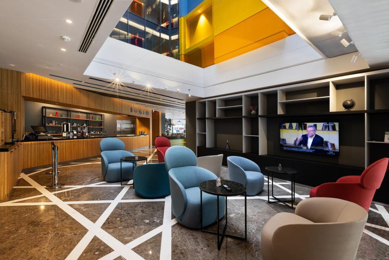 Ibis Styles Istanbul Merter Ngoại thất bức ảnh The lounge at the airport