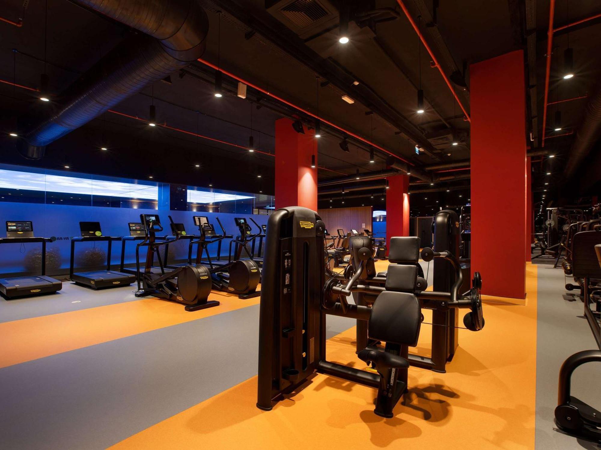 Ibis Styles Istanbul Merter Ngoại thất bức ảnh The gym at the hotel