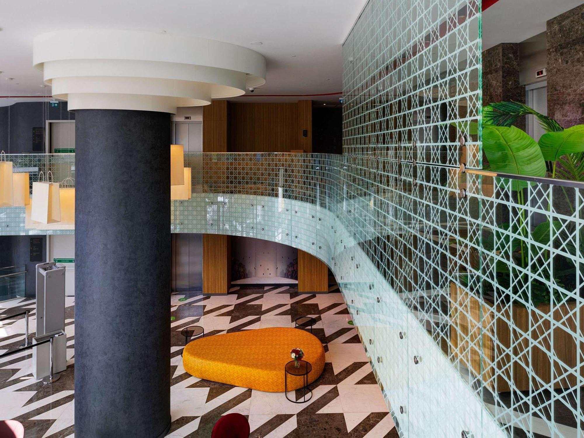 Ibis Styles Istanbul Merter Ngoại thất bức ảnh The interior of the hotel